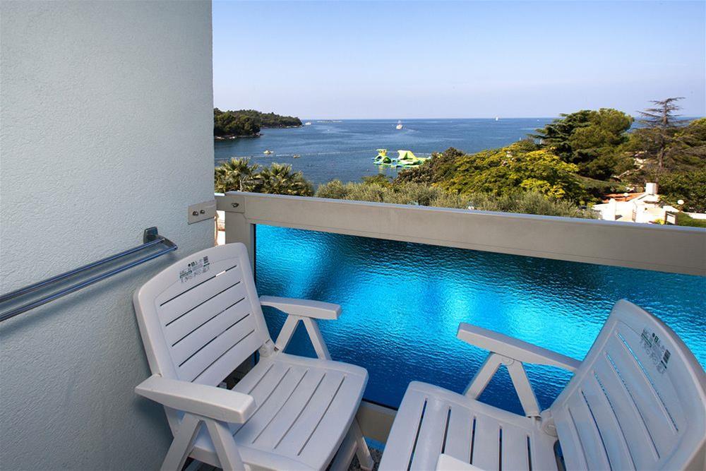 Hotel Plavi Plava Laguna 3*
